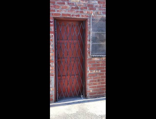 1,455M² WAREHOUSE TO LET IN PAROW INDUSTRIAL